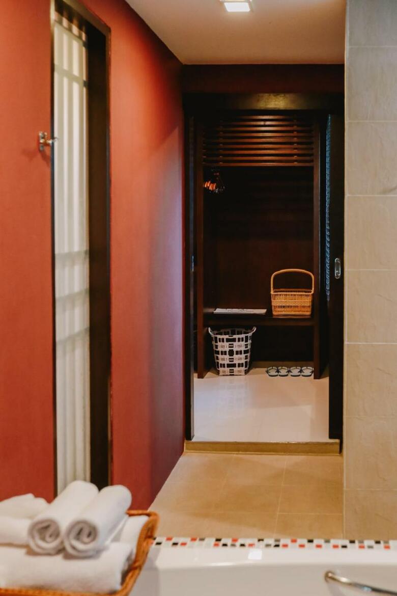 Hotel The Bihai Hua Hin