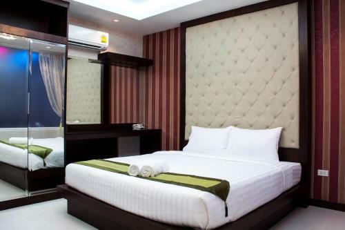 Hotel Roses Huahin