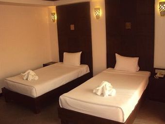 Hotel Royal Express Hua Hin By Compass Hospitality