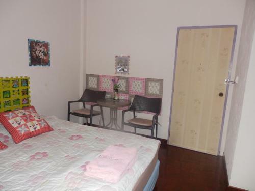 Hostal Hua Hin Tour Guesthouse