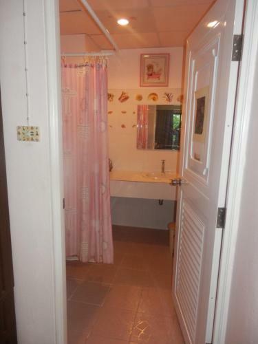 Hostal Hua Hin Tour Guesthouse