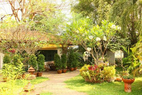 Hotel Secret Garden Chiangmai