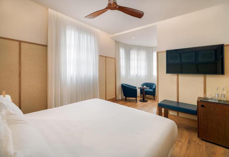 Hotel H10 Madison