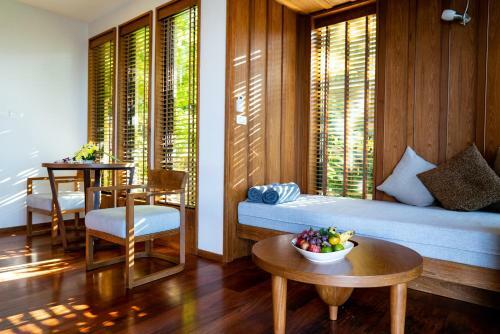 Hotel Aonang Cliff Beach Resort