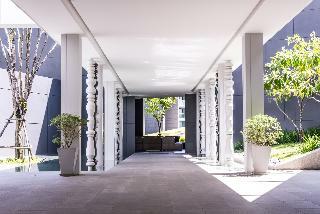 Hotel La Vela Khao Lak