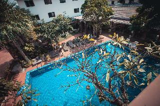 Hotel The Train Resort And Spa