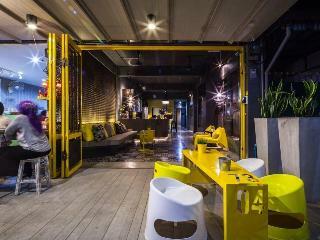 Hotel Fulfill Phuket Hostel