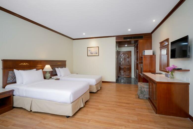 Star Hotel