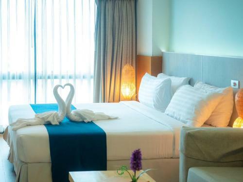 Crystal Jade Hotel And Service Apartment