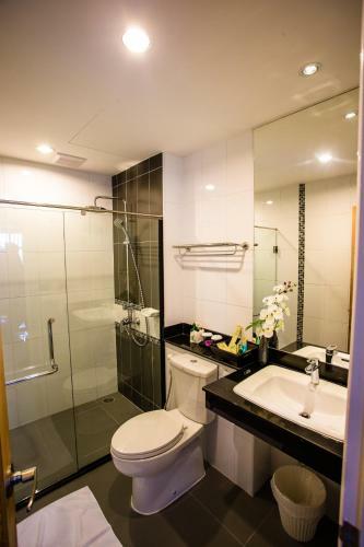 Crystal Jade Hotel And Service Apartment