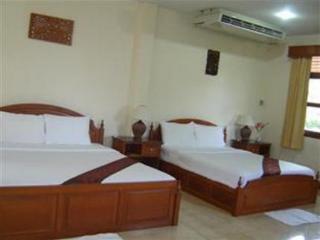 Golden Cupids Hotel