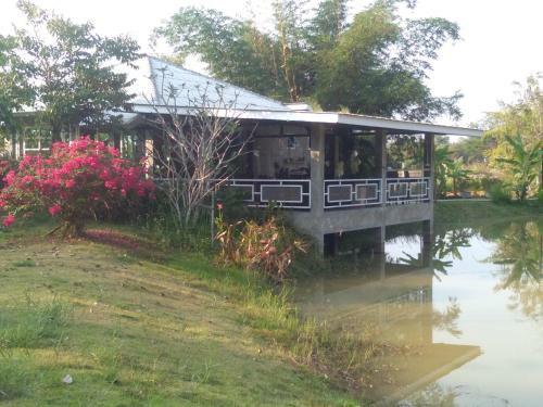 Hotel Baan Chai Thung Resort