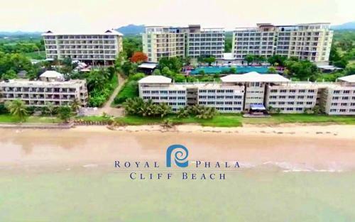 Hotel Royal Phala Cliff Beach Resort & Spa