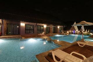 Hotel The Scene Cliff View Villas