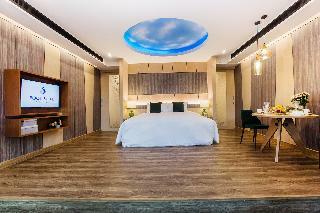Hotel Pool Suite Chiang Mai