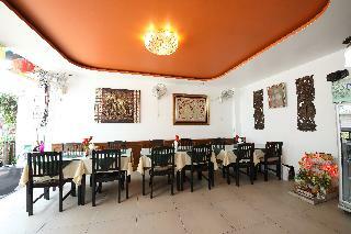 Hotel Oyo 126 Patong Station House