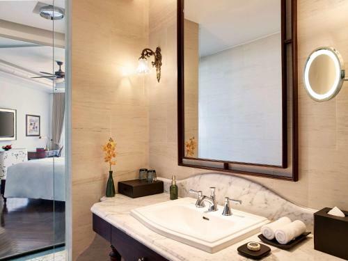 Hotel Perle D'orient Cat Ba - Mgallery