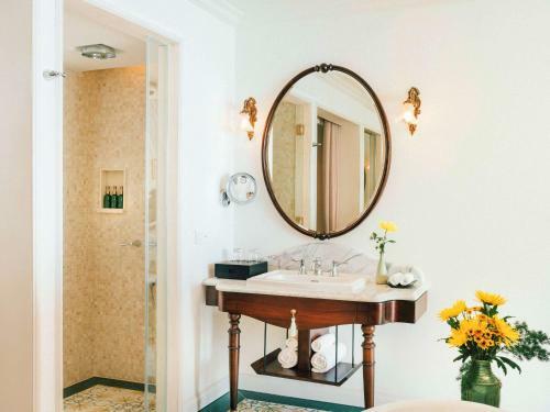 Hotel Perle D'orient Cat Ba - Mgallery
