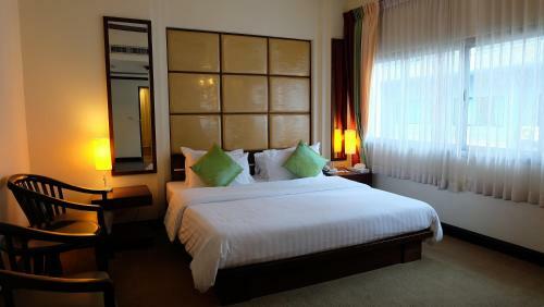 Hotel Grand Business Inn