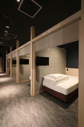Cabin Capsule Hotel J Ship Osaka Namba