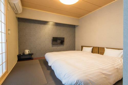Karasuma Rokujo Hotel