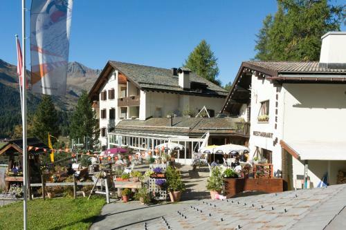 Hostal Hotel Pension S�som Surlej