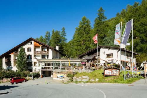 Hostal Hotel Pension S�som Surlej
