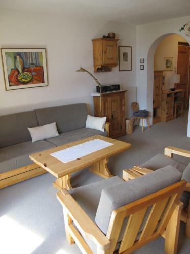 Aparthotel Chesa Bellaval