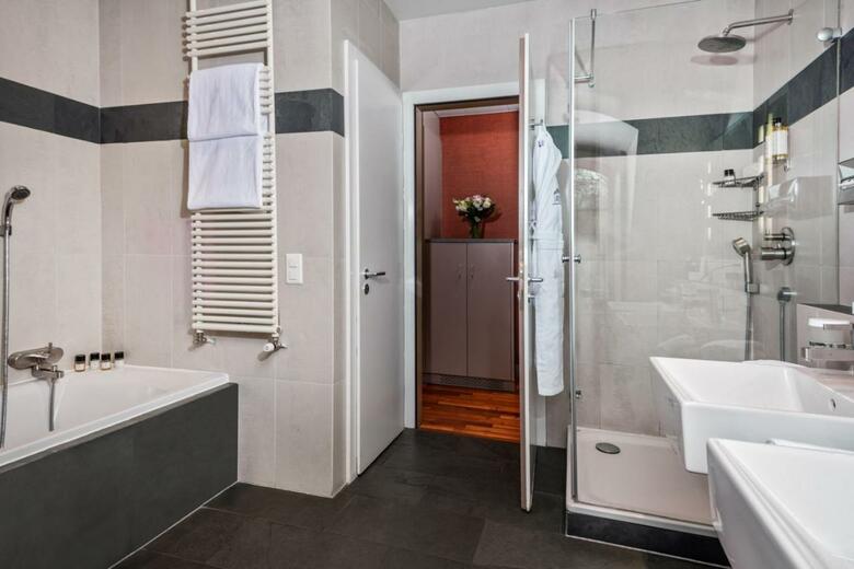 Hotel Parc Des Eaux Vives