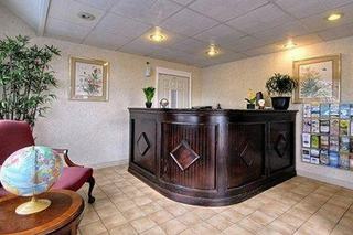 Hotel Econo Lodge Lake George Outlets