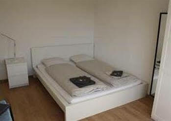 Hitrental Letzigrund - Apartment