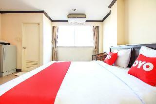 Oyo 383 White Inn Hotel