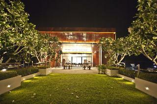 Hotel Tri-shawa Resort