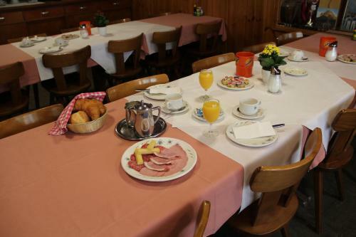 Posada Hotel-restaurant Alpina