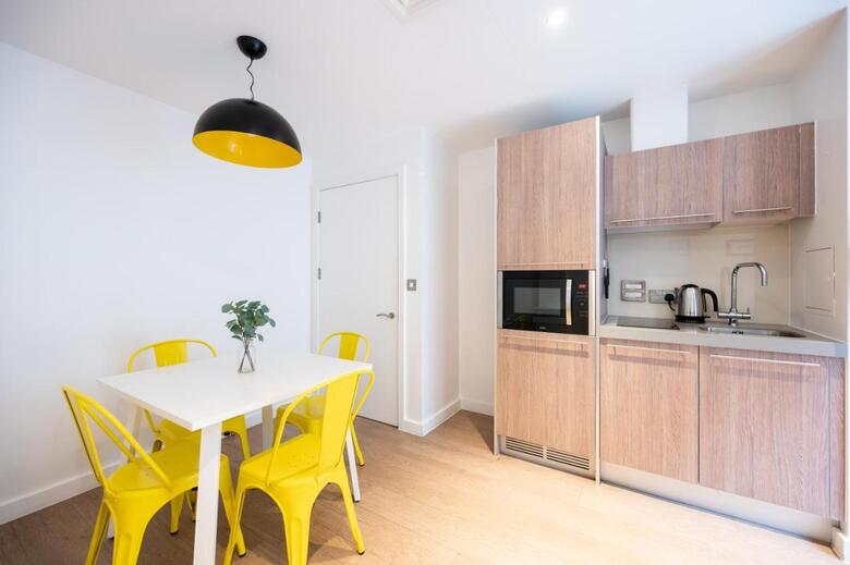 Hotel Staycity Aparthotels Newhall Square