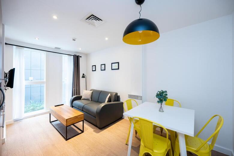 Hotel Staycity Aparthotels Newhall Square