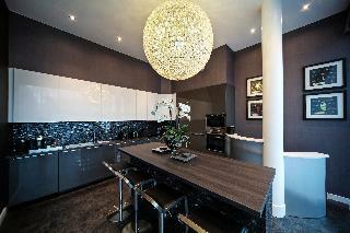 Epic Aparthotel On Seel Street