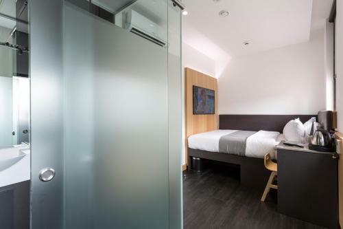 The Z Hotel City