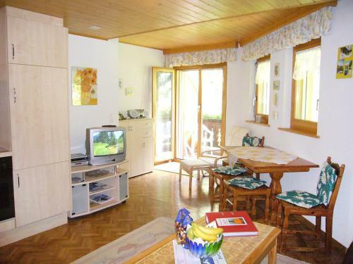 Apartment Alte Dorfstrasse Kalpetran