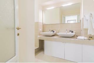 Aparthotel Hemeras Boutique House Duomo Pellico