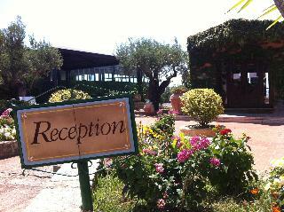 Hotel Porto Rhoca Resort