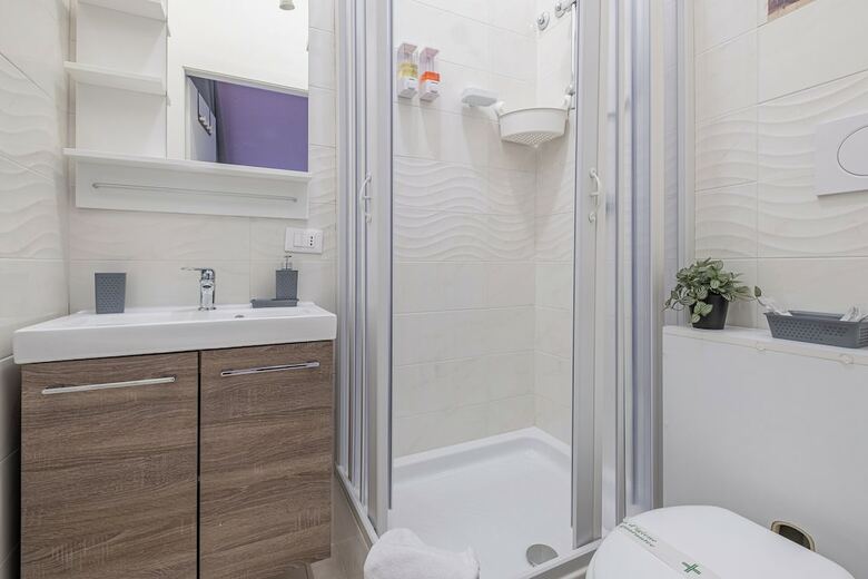 Bed & Breakfast Damiani & Sister Guest House