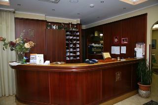 Sammartano Hotels