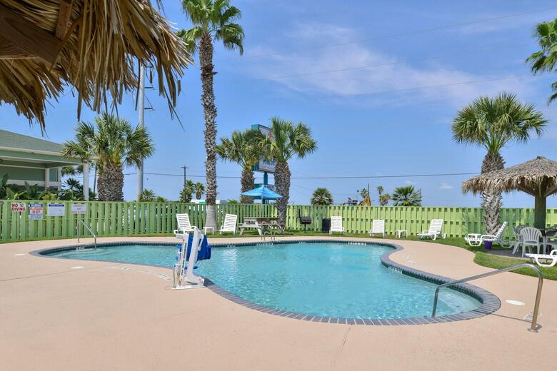 Hotel Mariner Inn And Suites