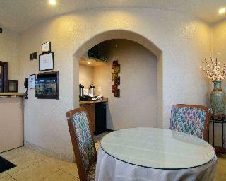 Hotel Rodeway Inn Near Coachella