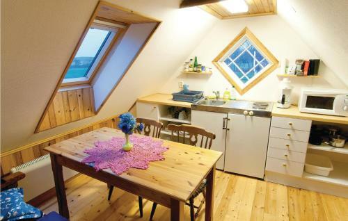 Holiday Home St.hammars L�rbro