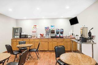 Hotel Super 8 By Wyndham Winfield/quail Ridge Area