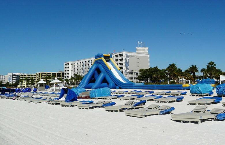 Hotel Tradewinds Island Grand Resort