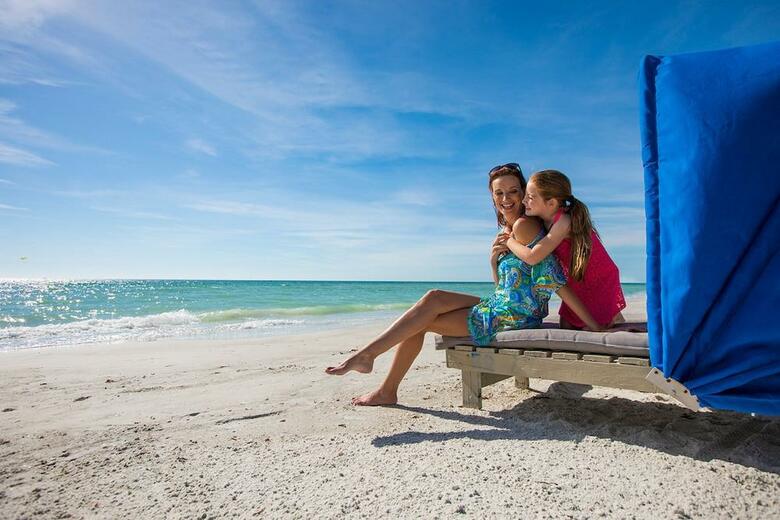 Hotel Tradewinds Island Grand Resort