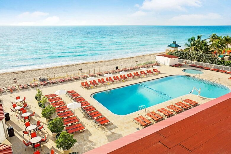 Hotel Ramada Plaza Marco Polo Beach Resort